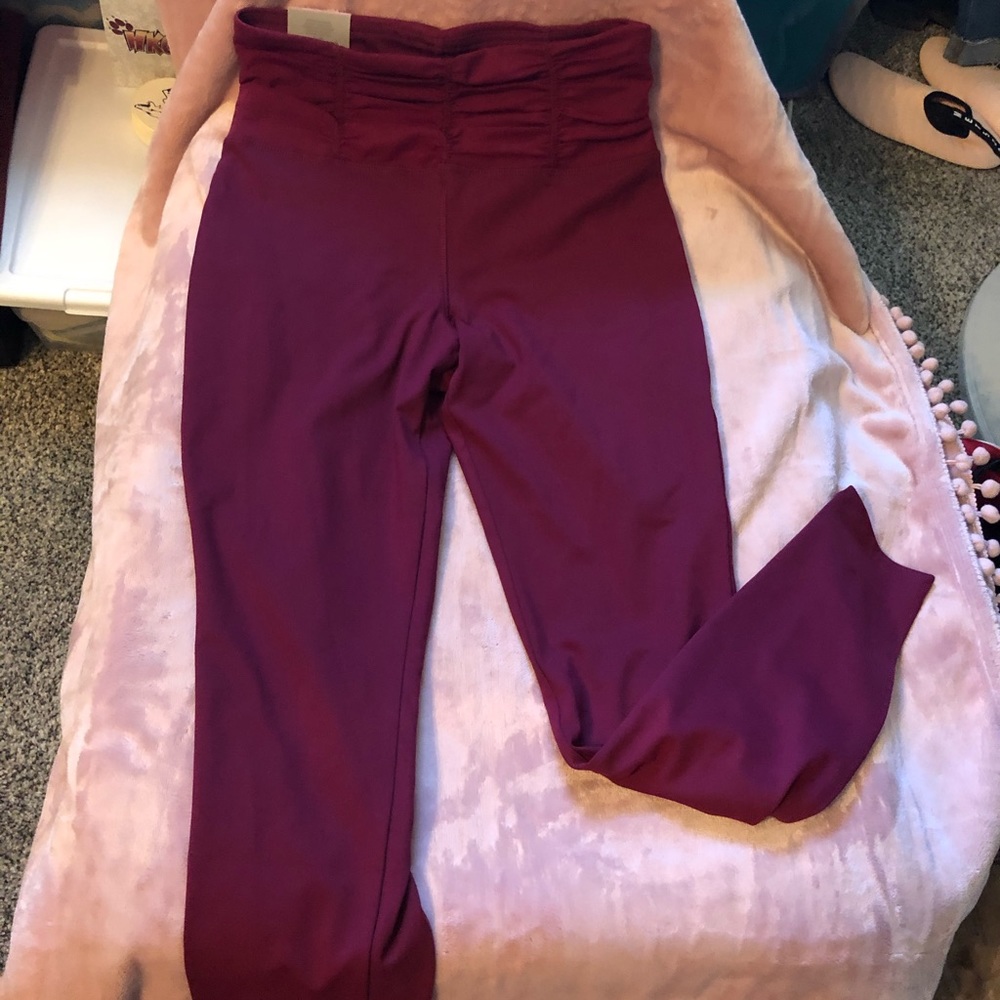 Rouched Magenta Leggings